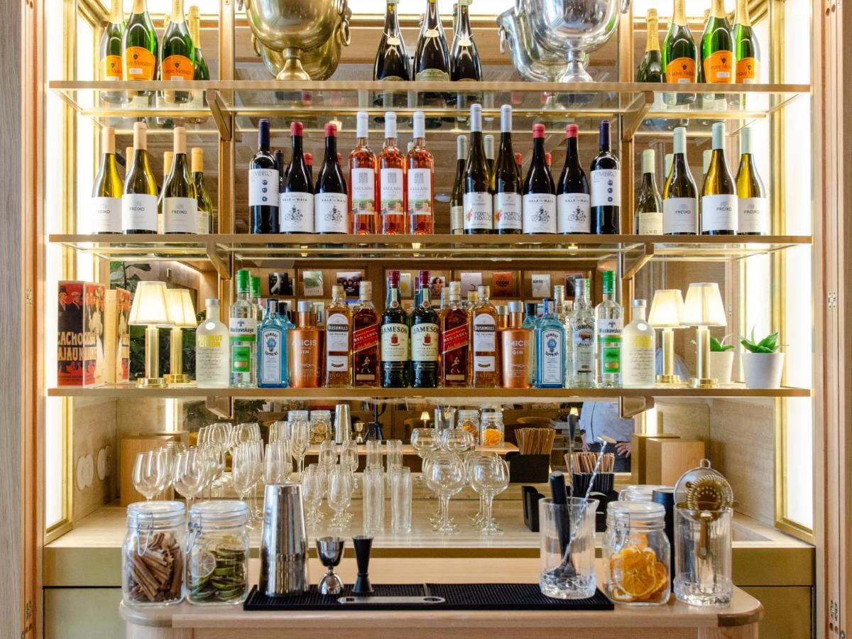 Browns Avenue Hotel Лісабон Екстер'єр фото The bar at the Ritz