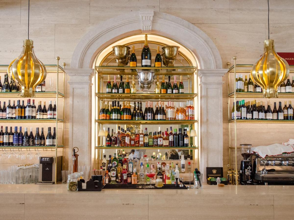 Browns Avenue Hotel Лісабон Екстер'єр фото The bar at the Ritz